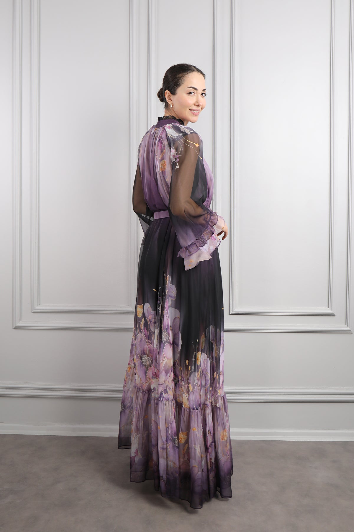 فستان شيفون مزين بنقشات ورود وتطريزات خرزية مقاس كبير -ارجواني