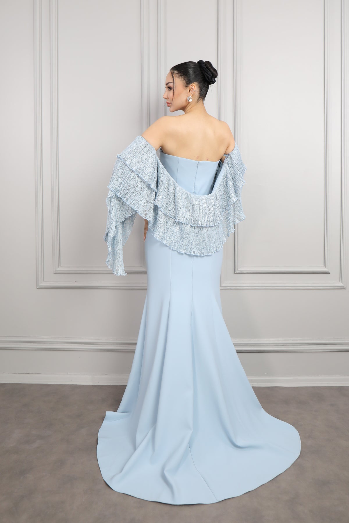 فستان سهرة سترابلس مطرز بالخرز مع معطف مقاس كبير -ازرق