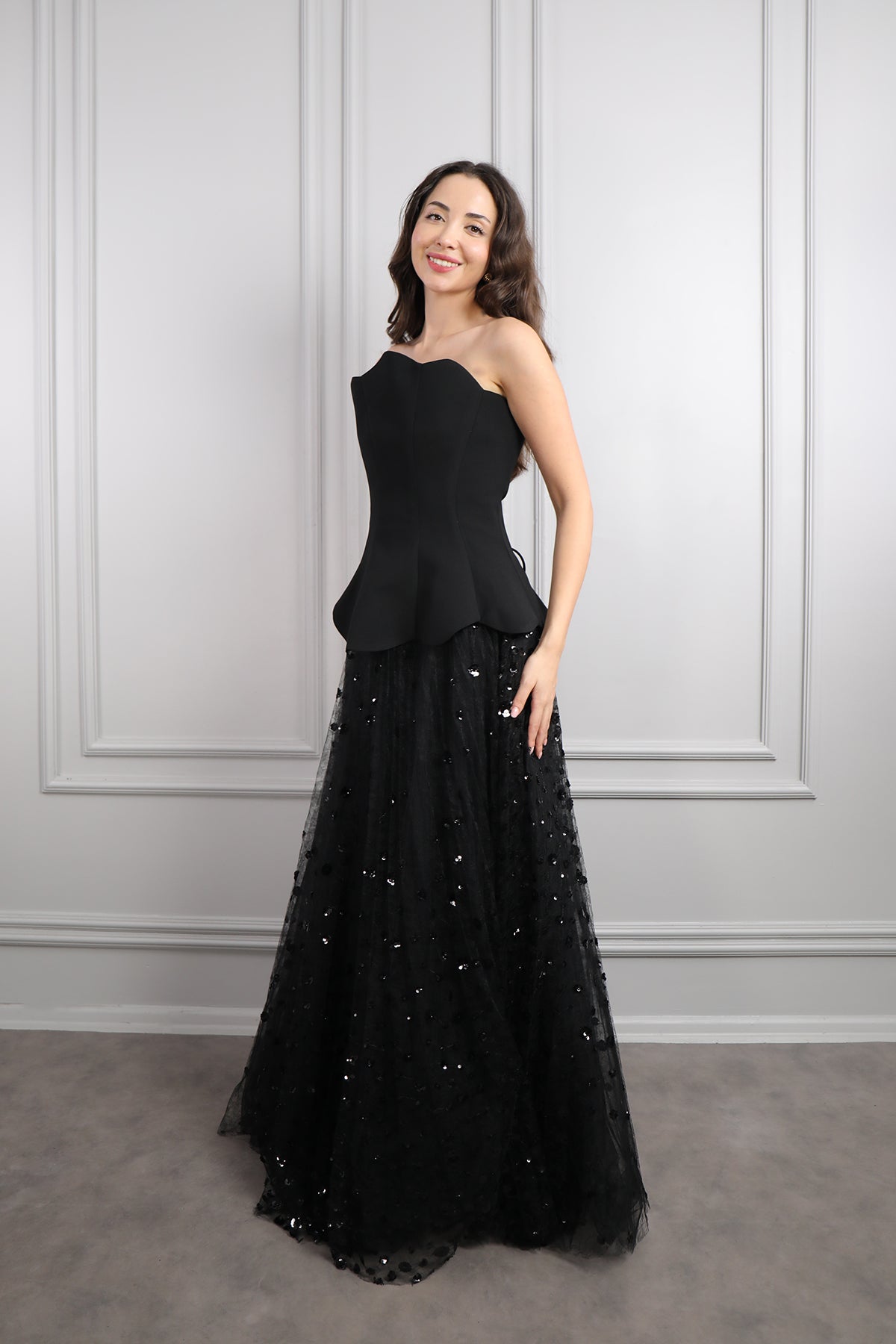 طقم تنورة تول وتوب بتصميم كورسيه -اسود