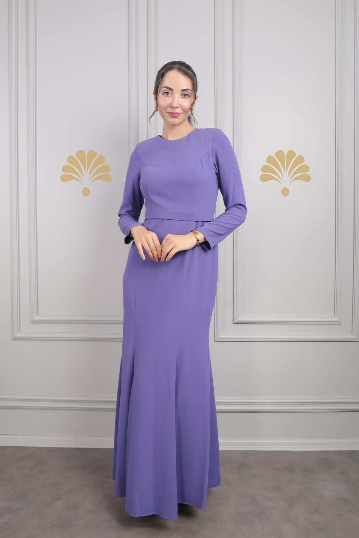 طقم قطعتين فستان وعباية بتطريزات خرزية -موفي