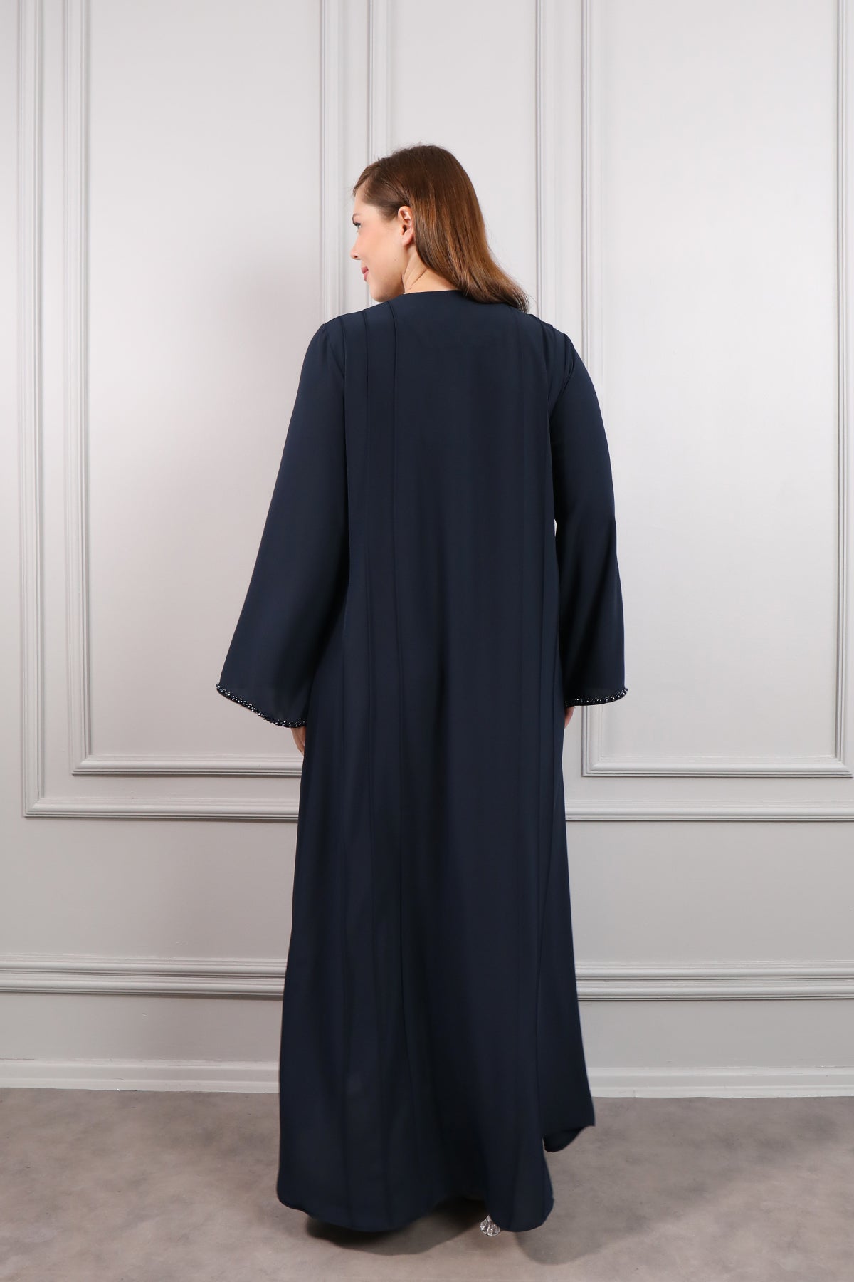 عباية بياقة دائرية بتطريزات خرزية مقاس كبير -كحلي