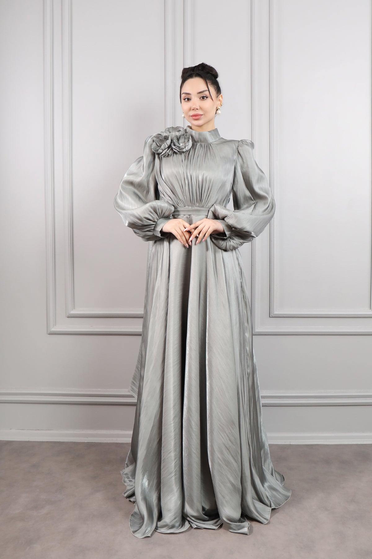 فستان سهرة شيفون خناقي للحجاب بزينة وردة -اخضر فاتح