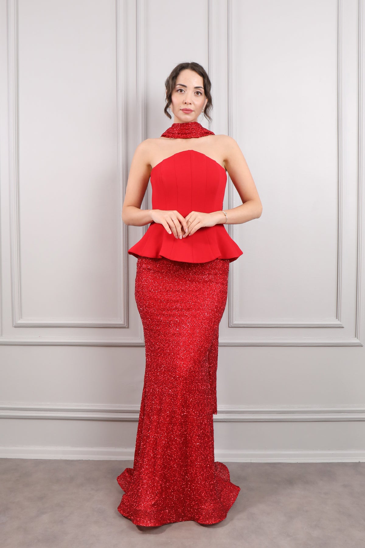 فستان سهرة سترابلس  بتطريز لامع مع وشاح -احمر