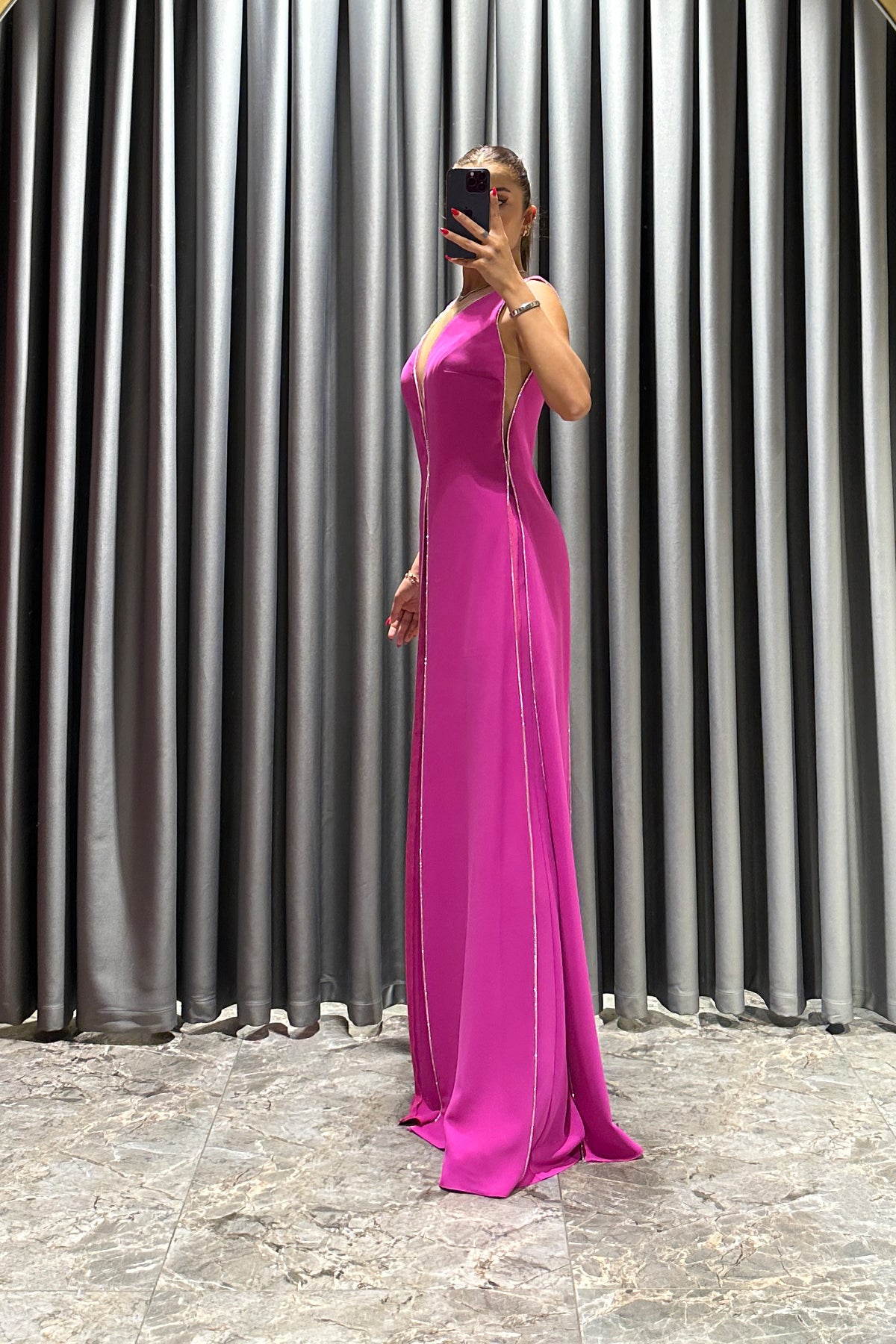 جمبسوت بفتحة كبيرة مع تطريزات حجرية -فوشي