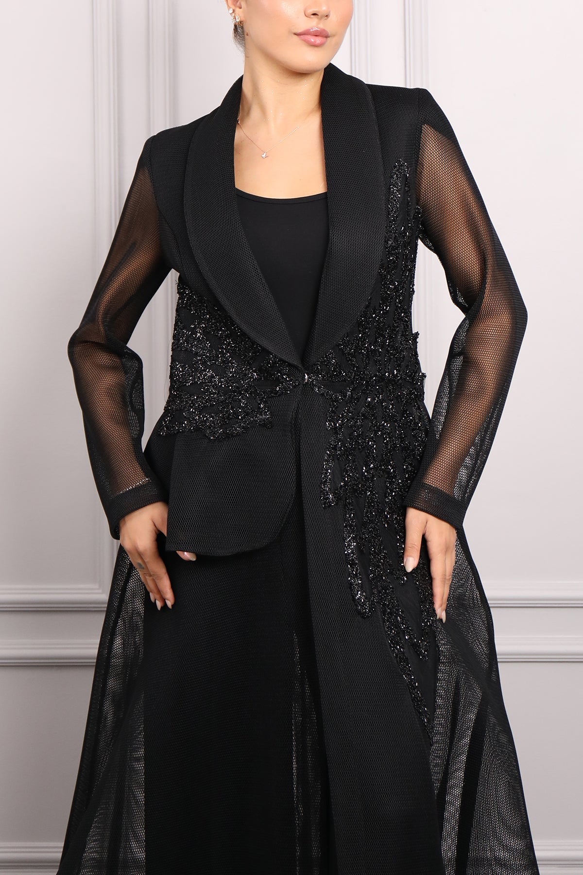 جاكيت بتطريزات خرزية طويل -اسود