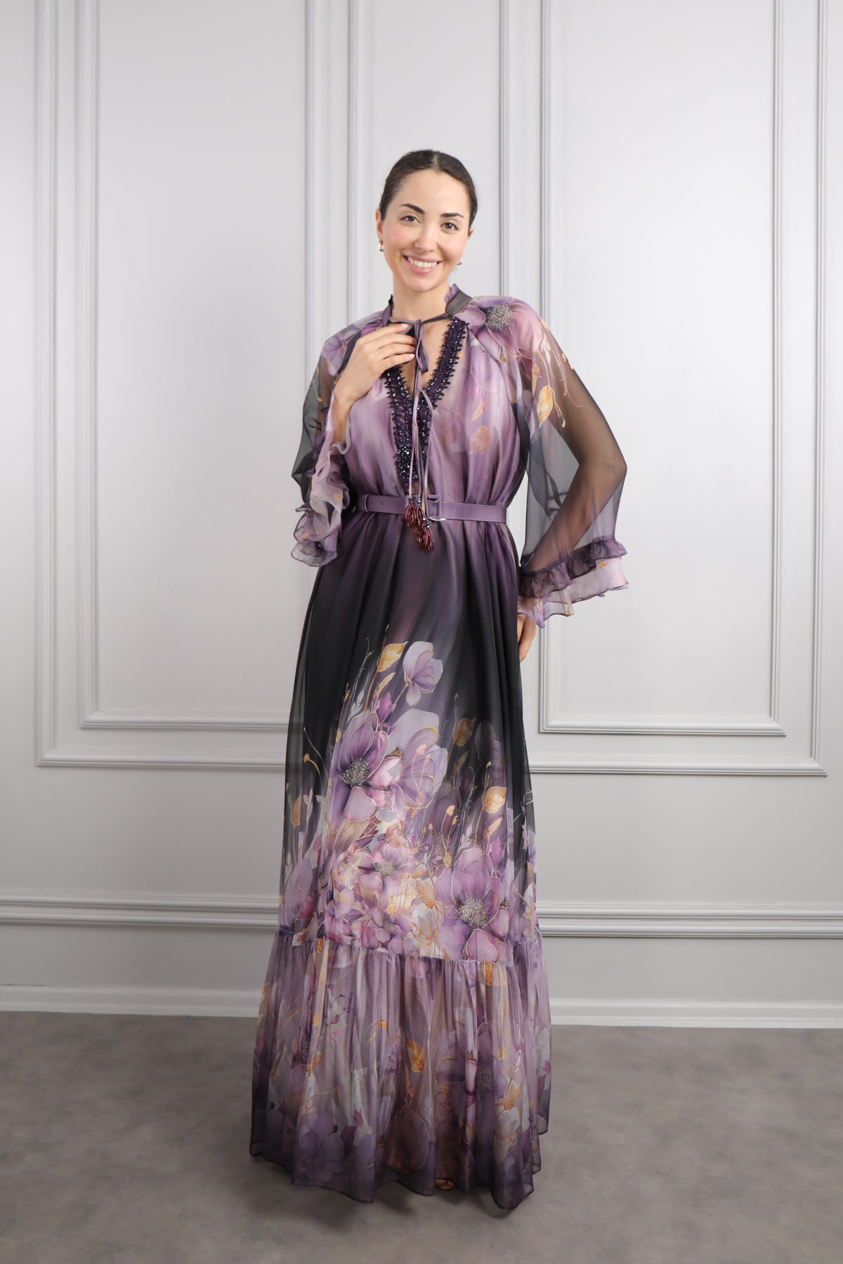 فستان شيفون مزين بنقشات ورود وتطريزات خرزية مقاس كبير -ارجواني