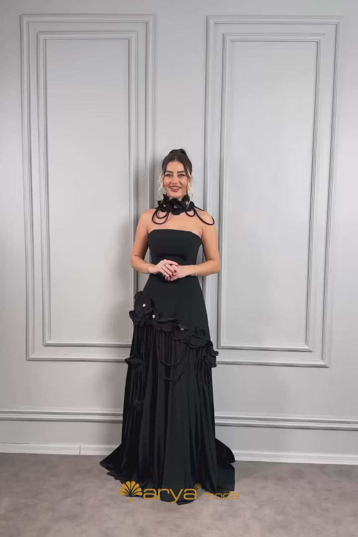 فستان سهرة سترابلس مزين بالورود بتنورة مكسرة -اسود