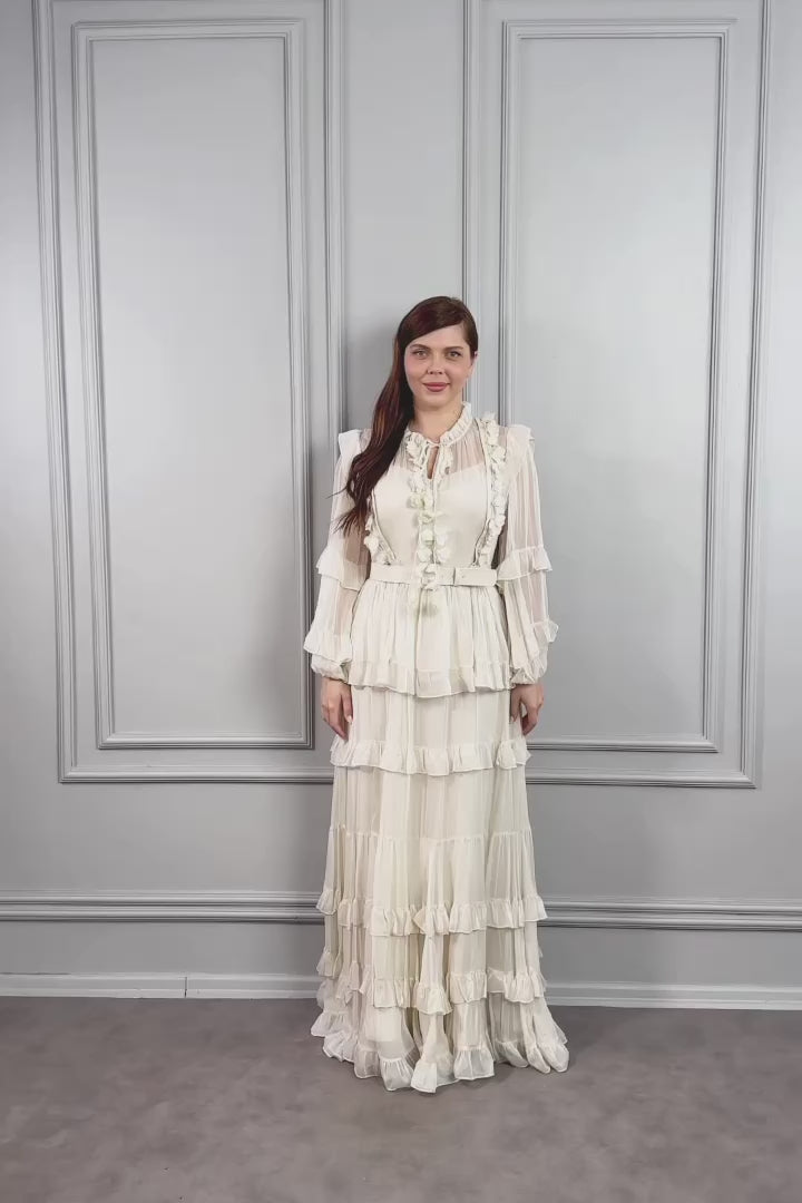 فستان شيفون بياقة تنربط بتفاصيل زهور وحزام على الخصر مقاس كبير -سكري