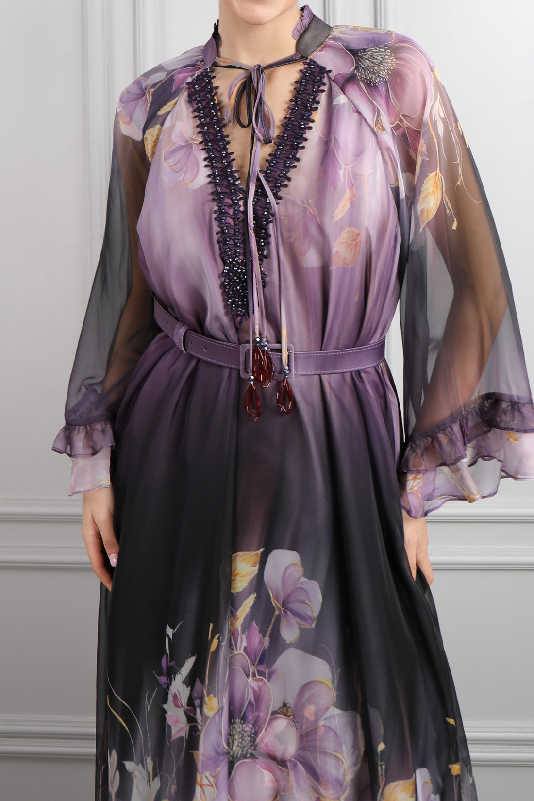 فستان شيفون مزين بنقشات ورود وتطريزات خرزية مقاس كبير -ارجواني