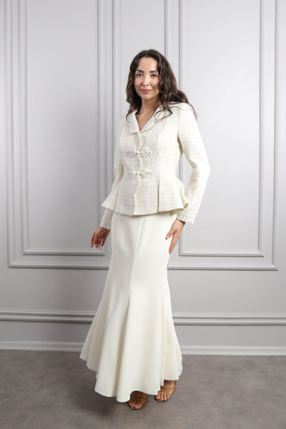 طقم تنورة وجاكيت بازرار مميزة -سكري