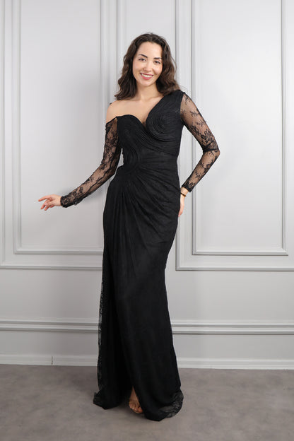 فستان سهرة دانتيل بياقة مائلة واكمام شفافة -اسود