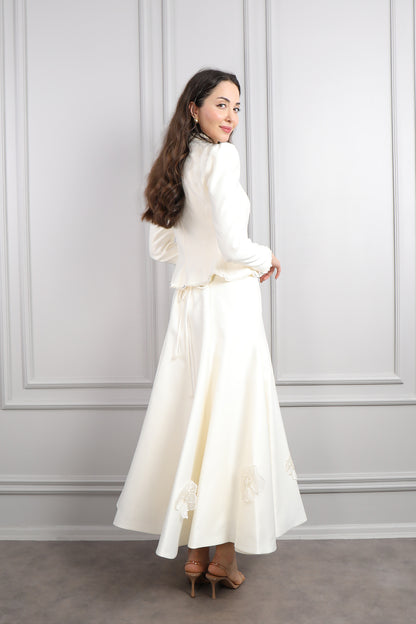 طقم فستان وجاكيت مزين بالخرز والورود -سكري