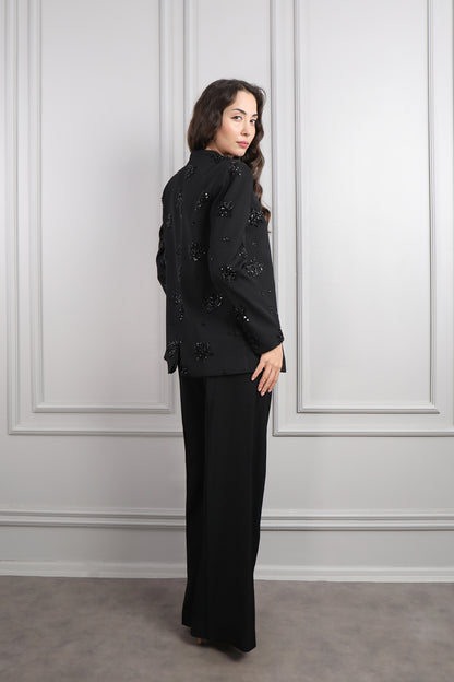 طقم ثلاثة قطع مزين بتطريزات خرزية -اسود