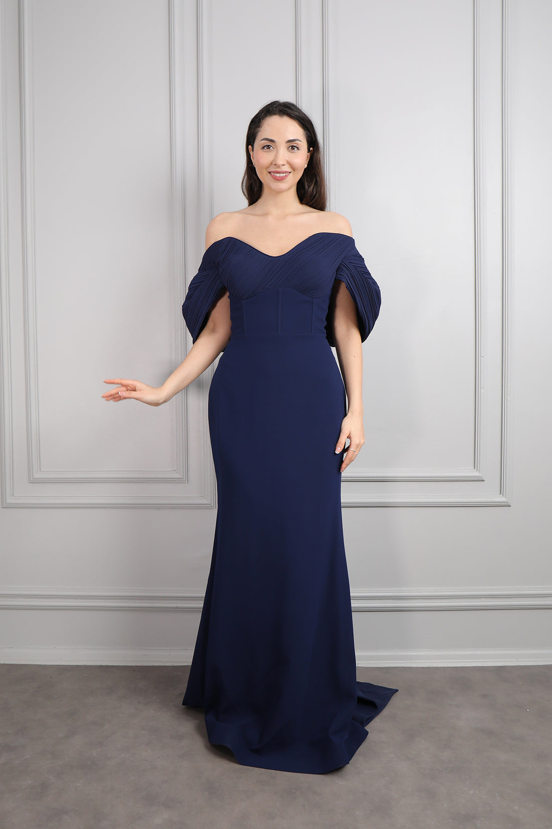 فستان سهرة مكشوف الاكتاف مزين بتفصيل تكسيرات مقاس كبير -كحلي