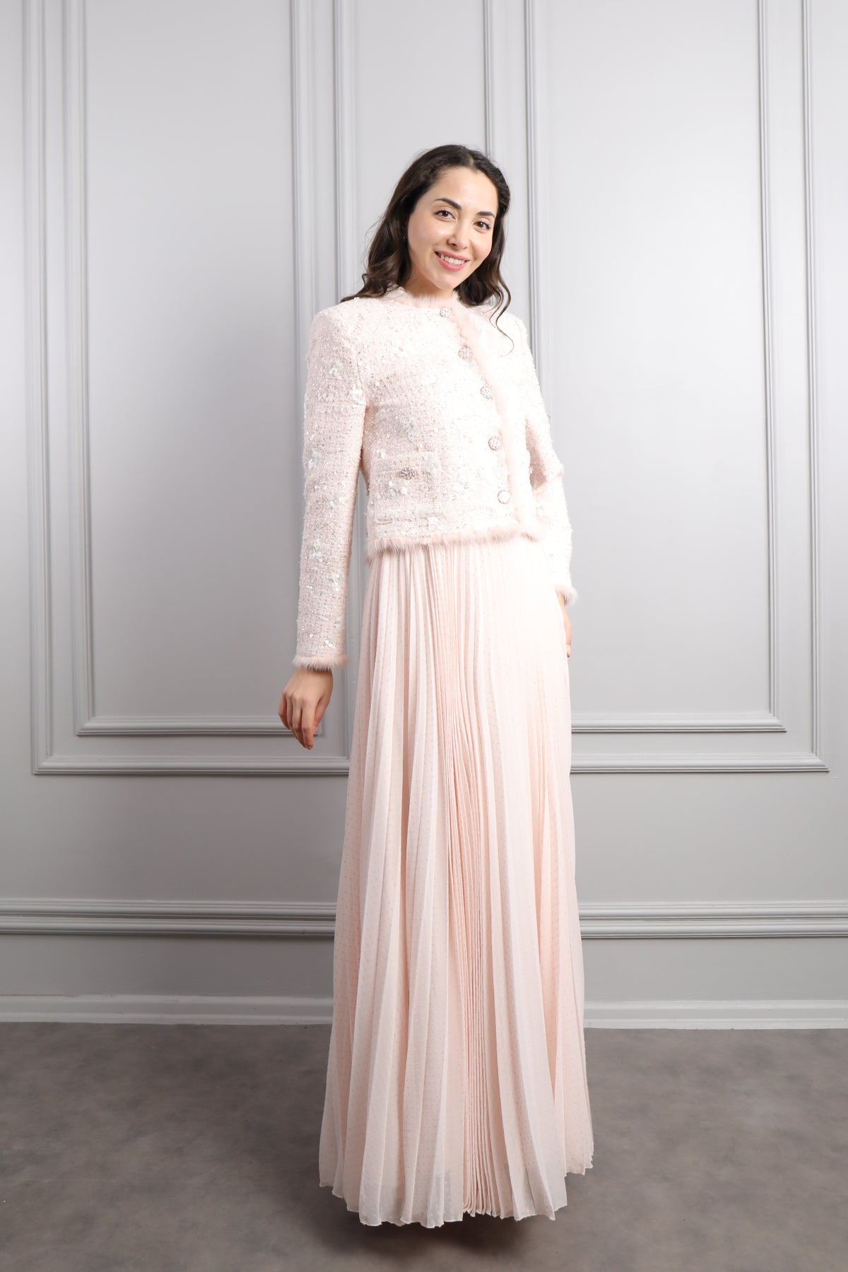 طقم فستان بتكسيرات وجاكيت بتفاصيل لامعة -بمبي