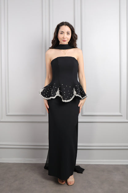 فستان سهرة سترابلس مزين بالكريستالات مع وشاح -اسود