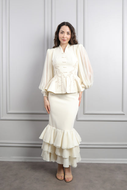 طقم تنورة بتصميم سمكي وجاكيت مزين بالخرز -سكري