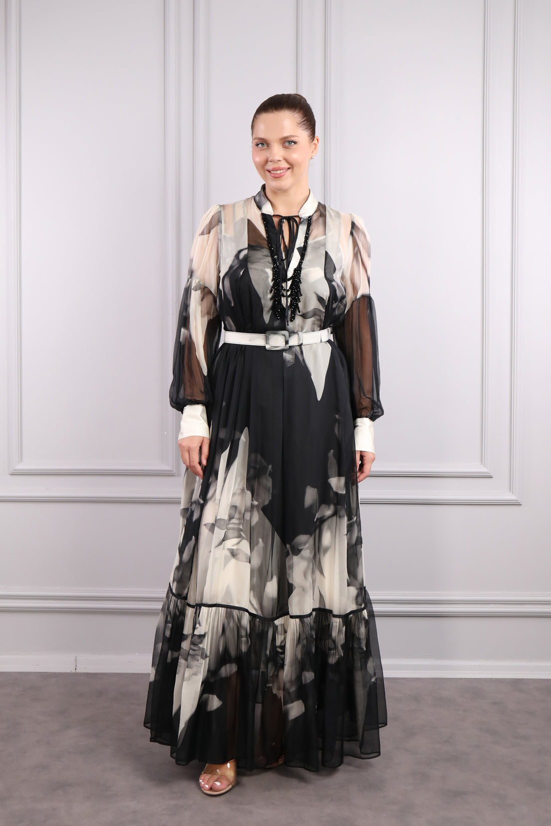 فستان شيفون بياقة تنربط وحزام عالخصر مقاس كبير -اسود