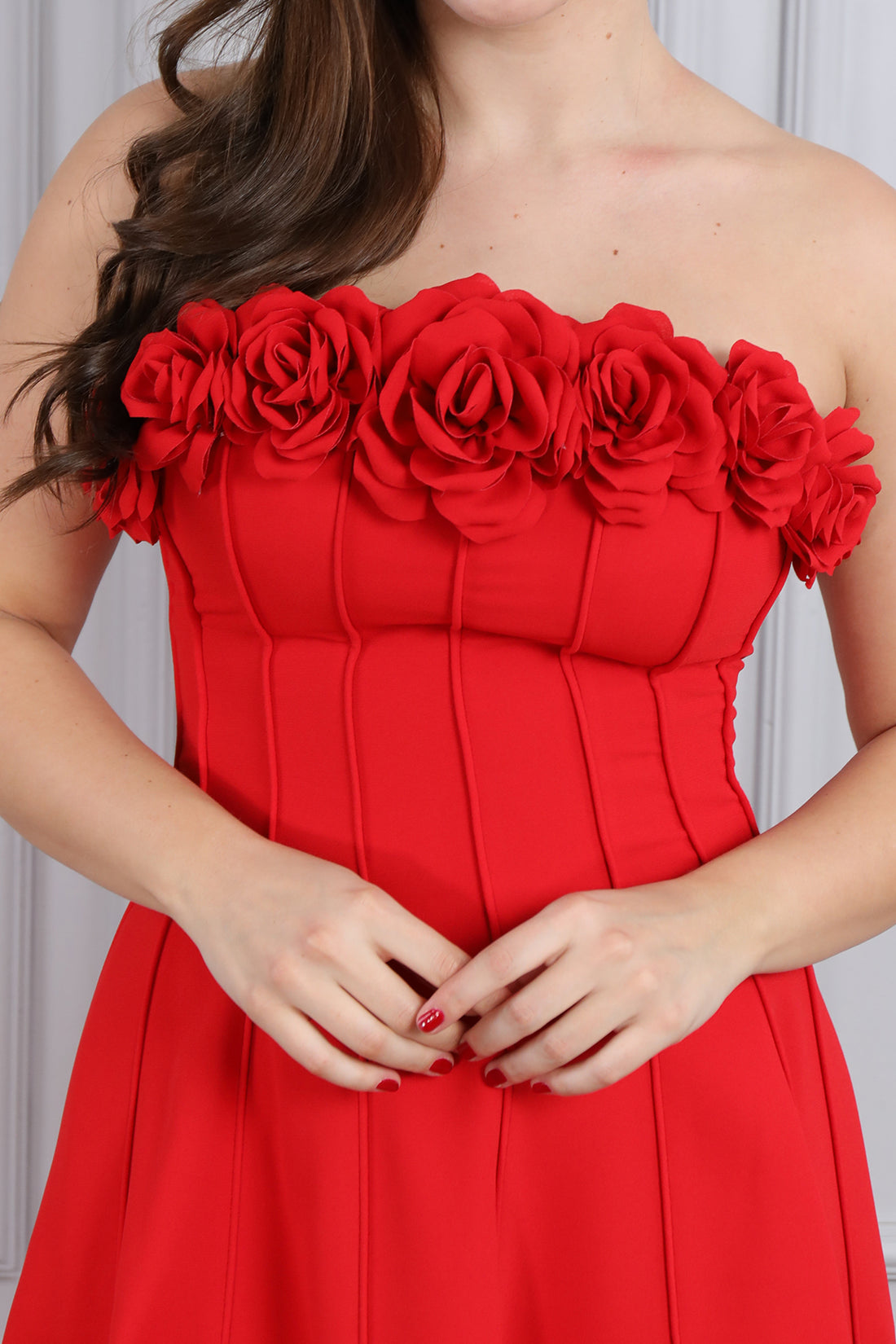 فستان سهرة سترابلس بتفاصيل زهور -احمر