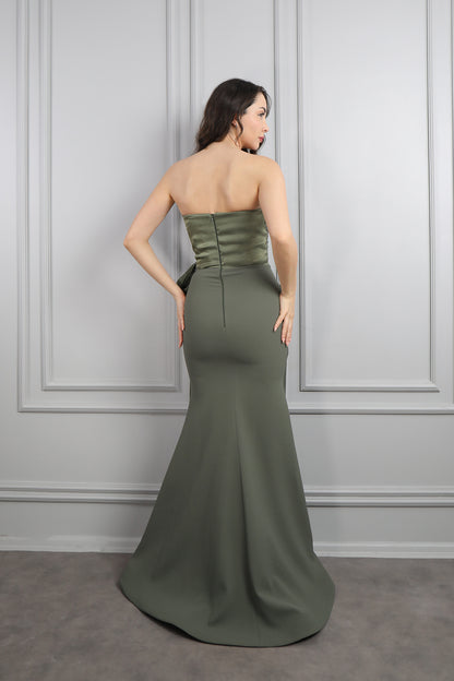 فستان سهرة سترابلس مطرز بالخرز وتفصيل ذيل من الخصر -زيتي