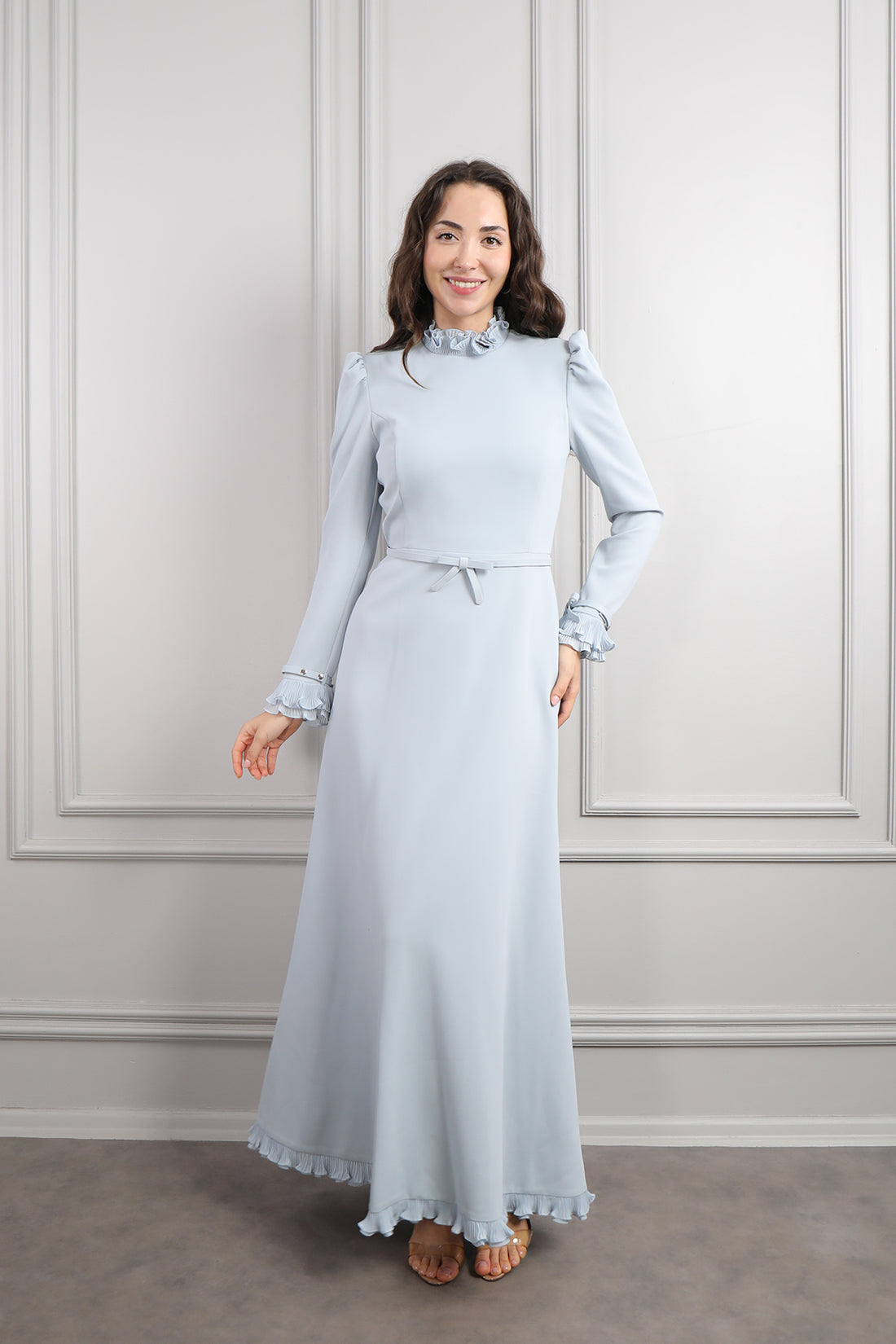 فستان ساتر بتفاصيل كشكشة وحزام فيونكة -ازرق