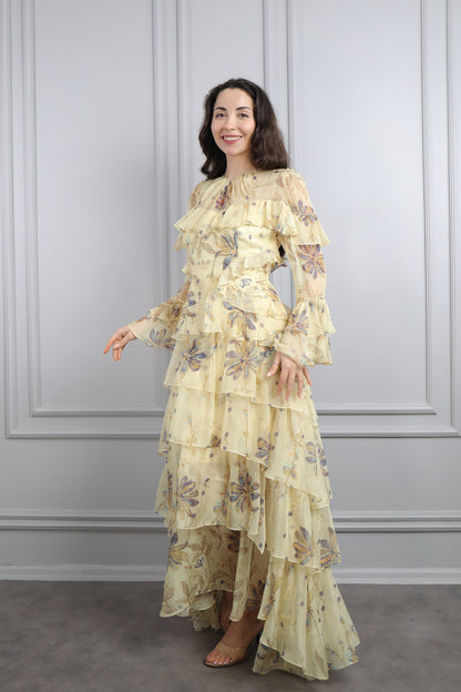 فستان شيفون بتفاصيل كشكشة منقوش بورود مقاس كبير -اصفر