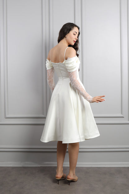 فستان سهرة ميدي ساتان مكشوف الاكتاف باكمام دانتيلية -سكري