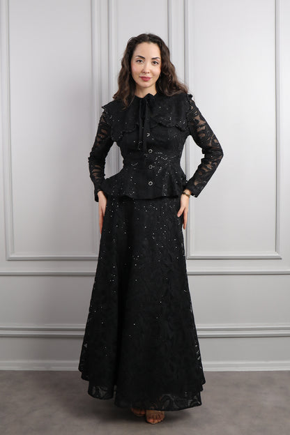 طقم تنورة وجاكيت بياقة اطفال بتطريز ورود -اسود