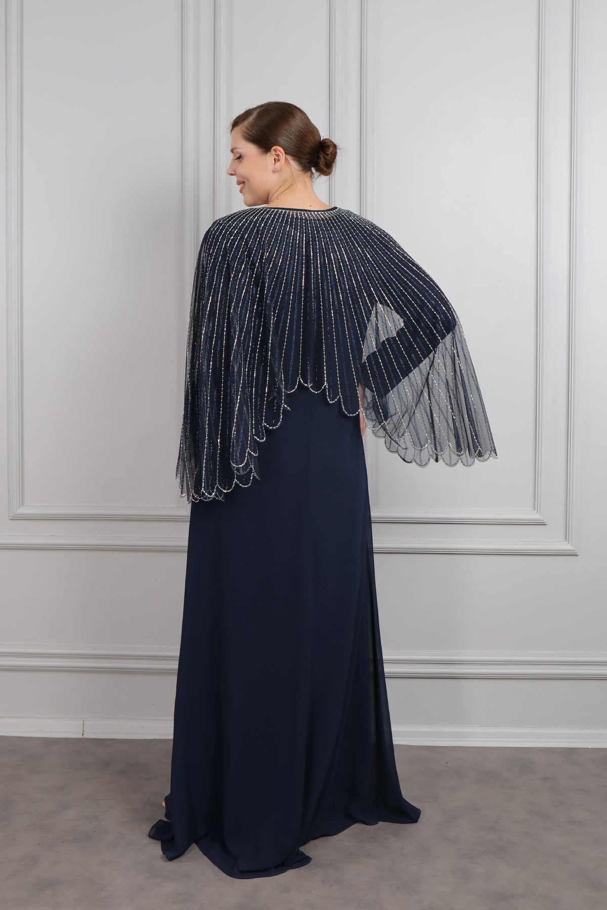 فستان مقاس كبير  بالتول في الاعلى مزخرف بالفصوص -كحلي