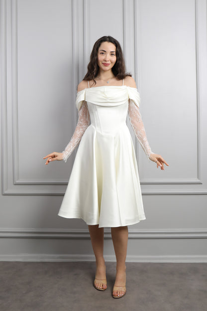 فستان سهرة ميدي ساتان مكشوف الاكتاف باكمام دانتيلية -سكري