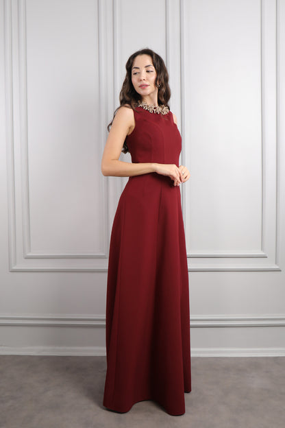 فستان سهرة بدون اكمام بكريستالات عالياقة مقاس كبير -عودي