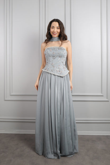 فستان سهرة شيفون بتوب سترابلس مطرز بالخرز مع شال -رمادي