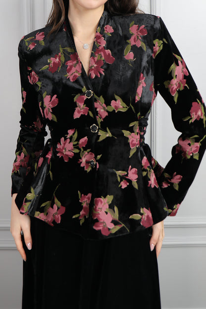 طقم تنورة وجاكيت مخملي مزخرف بورود -اسود