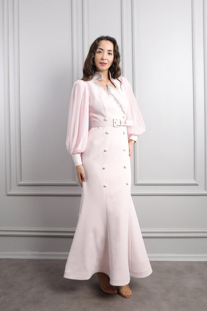 فستان بتفاصيل كريستالية واكمام واسعة وزينة ازرار -بمبي