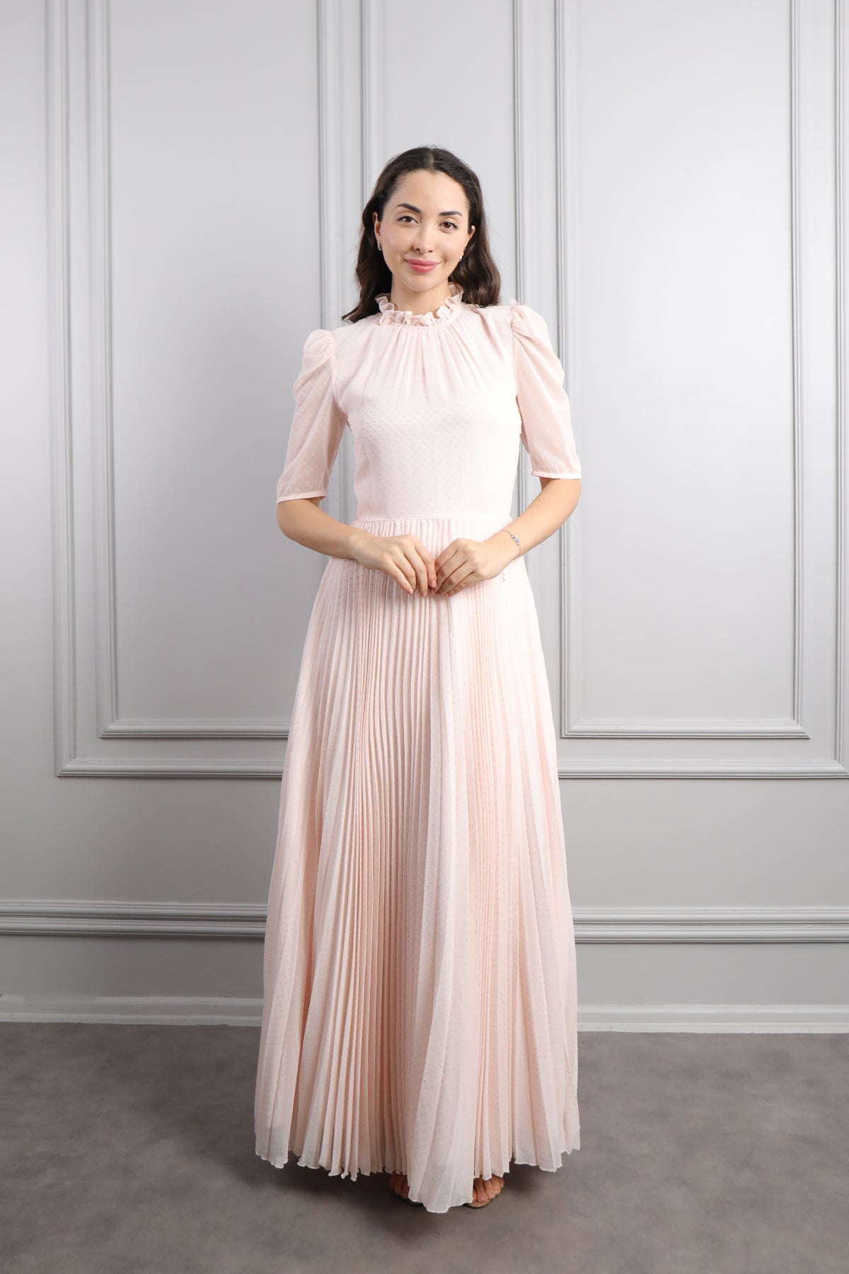 طقم فستان بتكسيرات وجاكيت بتفاصيل لامعة -بمبي