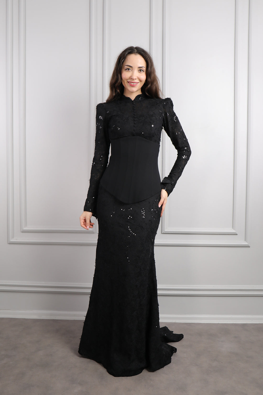 فستان سهرة خناقي بتفصيل كورسيه وتطريزات ترتر -اسود