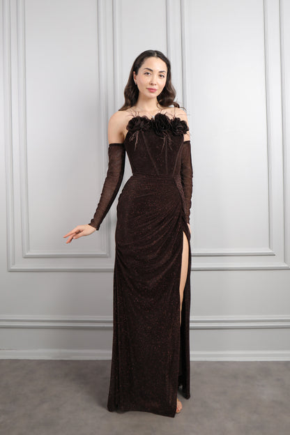 فستان سهرة لامع بتصميم سترابلس مزين بالورود مع اكمام متحركة -بني