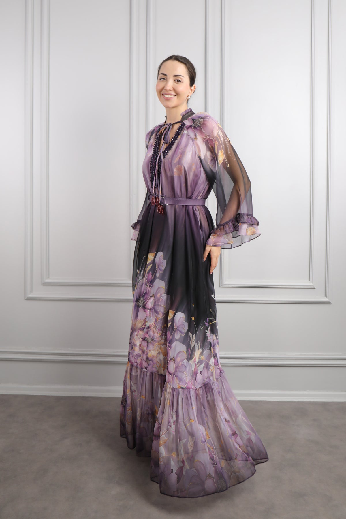 فستان شيفون مزين بنقشات ورود وتطريزات خرزية مقاس كبير -ارجواني