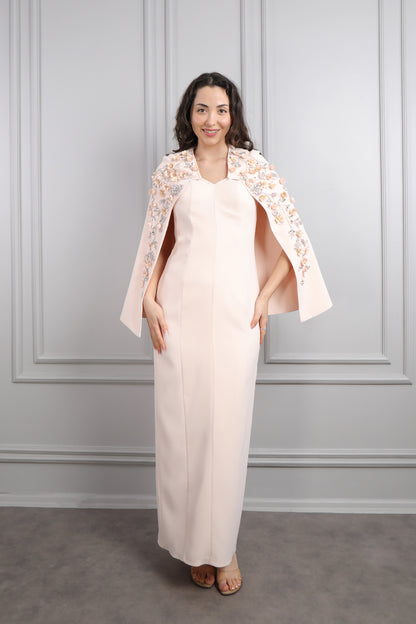 فستان سهرة بتفصيل كايب عالكتف بتطريزات كريستالية مقاس كبير -بمبي