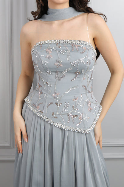 فستان سهرة شيفون بتوب سترابلس مطرز بالخرز مع شال -رمادي