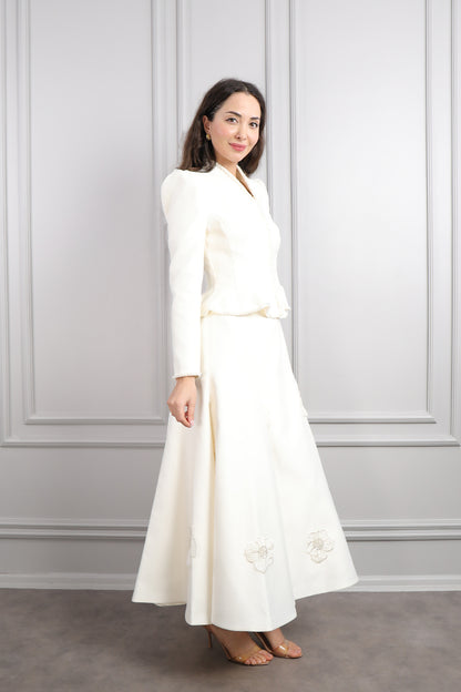 طقم فستان وجاكيت مزين بالخرز والورود -سكري