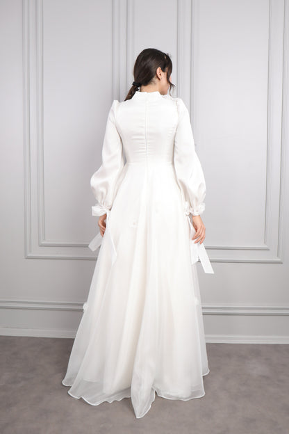 فستان سهرة شيفون للمحجبات باكمام بالون وتطريزات لامعة -ابيض