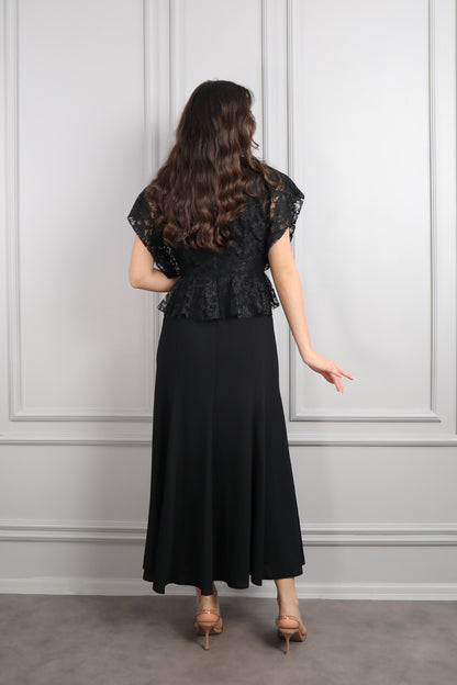 فستان بتفاصيل دانتيلية باكمام واسعة مقاس كبير -اسود