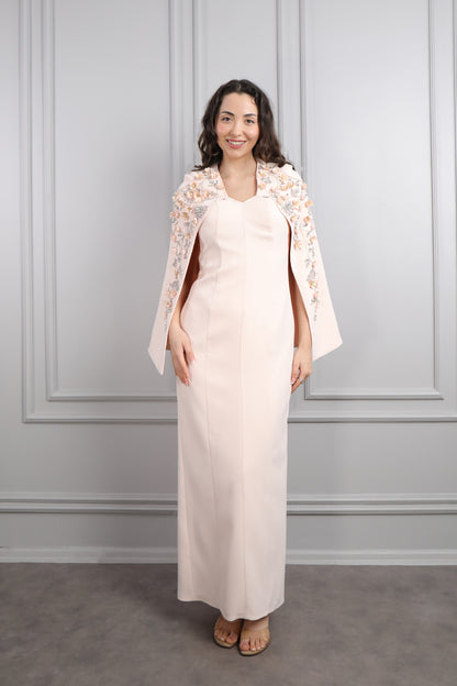 فستان سهرة بتفصيل كايب عالكتف بتطريزات كريستالية مقاس كبير -بمبي