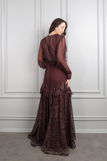 فستان شيفون بياقة مثلثة وتفاصيل كشكشة مقاس كبير -عودي