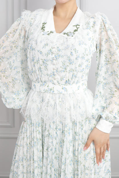 فستان شيفون باكمام شفافة مع حزام بتفاصيل دانتيلية وتصميم تنورة تكسيرات -ازرق