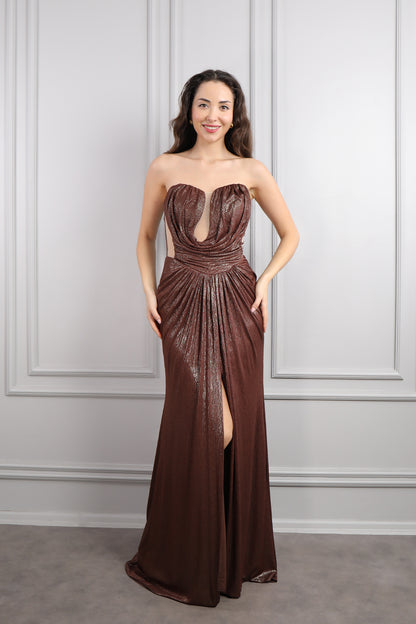 فستان سهرة سترابلس بتفاصيل تجاعيد لامع -بني