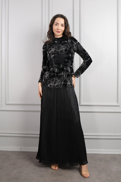 فستان سهرة ساتر مطرز بورود بتنورة تكسيرات -اسود