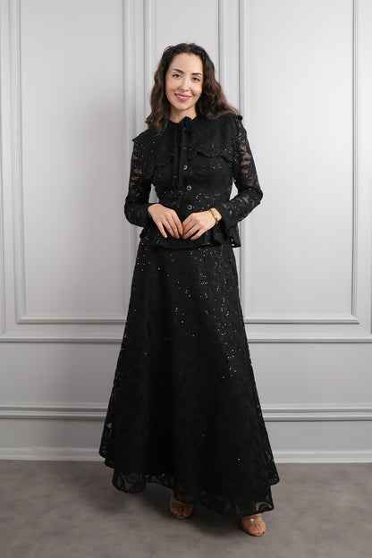 طقم تنورة وجاكيت بياقة اطفال بتطريز ورود -اسود