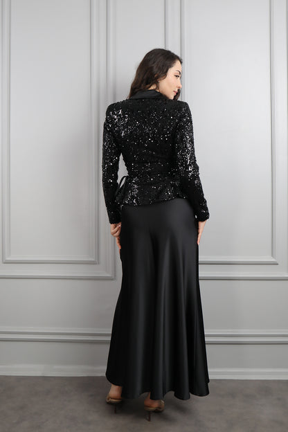 طقم تنورة ساتان وجاكيت مطرز بالترتر -اسود